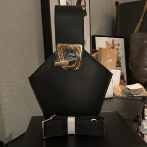 Buncheslife Vegan Leather Handbag with Crossbody Strap